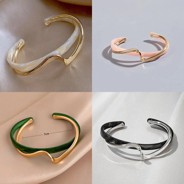 Emerald Resin Bangle Bracelet — Elegant Daily Statement