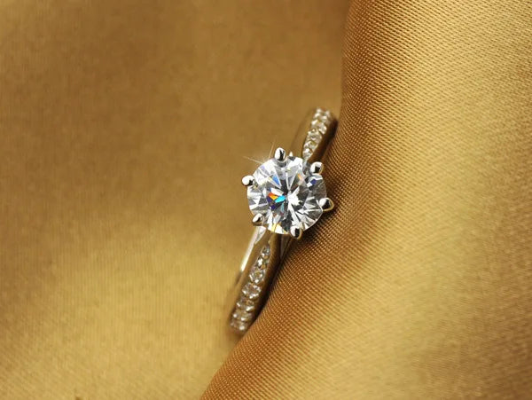 925 Sterling Silver Six Claw Moissanite Style Ring for Women