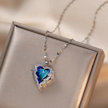 Fashionable and Luxurious Peach Heart Pearl Oyster Necklace, Personalized and Versatile Stainless Steel Clavicle Chain goobingoo