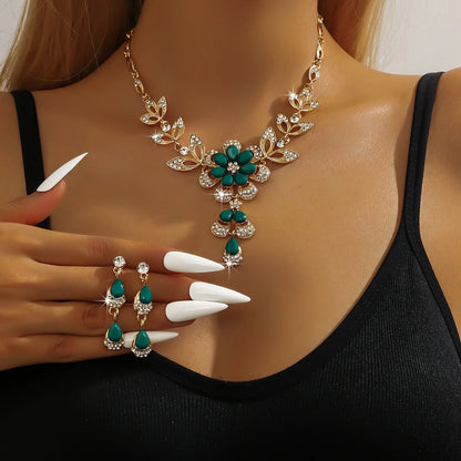 Black & Gold Flower Jewelry Set — Necklace & Earrings