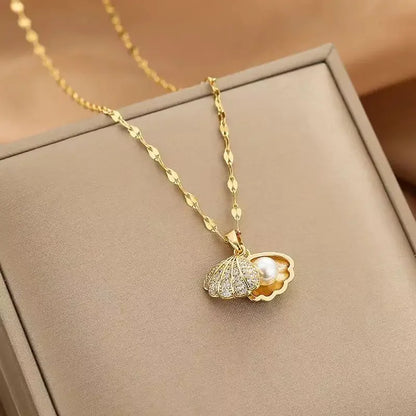 Fashionable and Luxurious Peach Heart Pearl Oyster Necklace, Personalized and Versatile Stainless Steel Clavicle Chain goobingoo