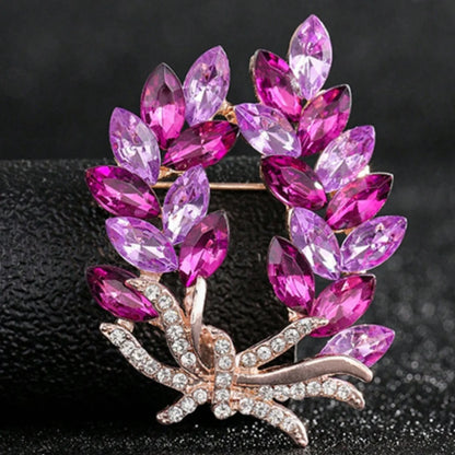 Trendy Flower Brooch Pin for Women Elegant Charm Chest Jewelry Gift