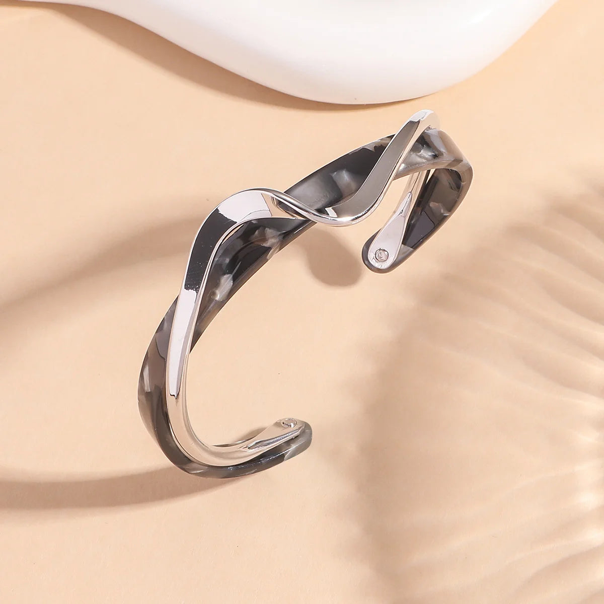 Emerald Resin Bangle Bracelet — Elegant Daily Statement