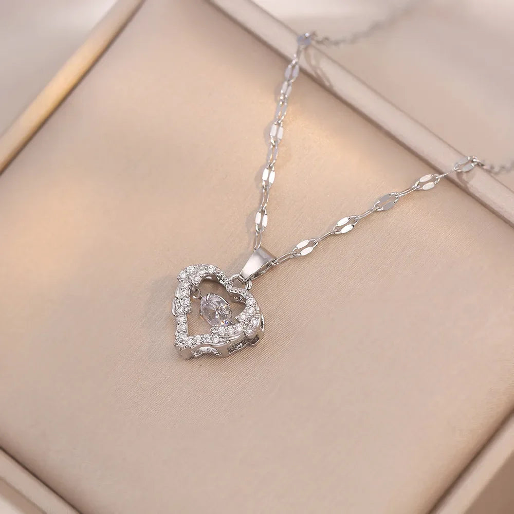 Fashionable and Luxurious Peach Heart Pearl Oyster Necklace, Personalized and Versatile Stainless Steel Clavicle Chain goobingoo