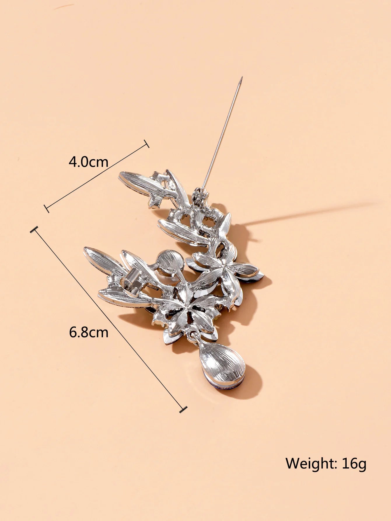 Trendy Flower Brooch Pin for Women Elegant Charm Chest Jewelry Gift