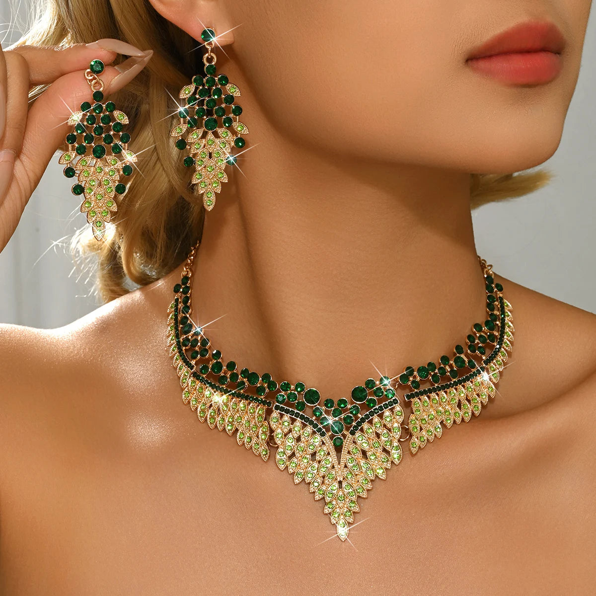 goobingoo Emerald Elegance Cascading Jewelry Set goobingoo