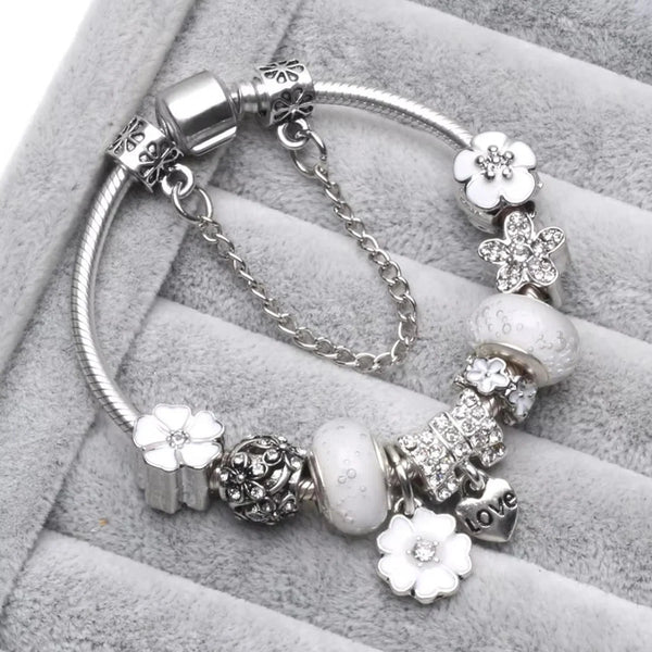 Glass Pearl Bead Bracelet — Retro Floral Charm Design