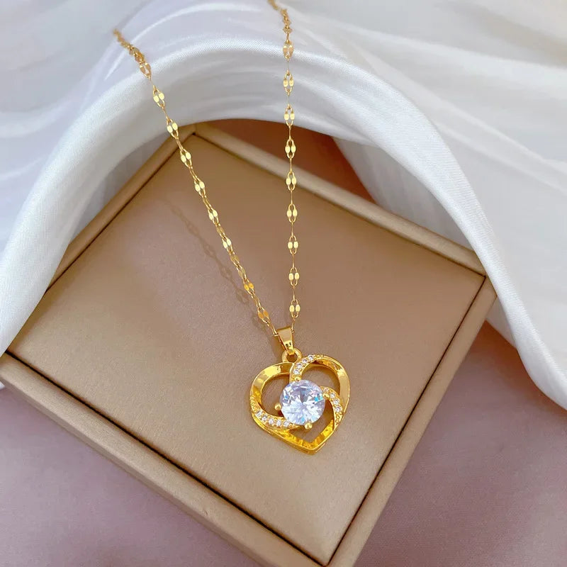 Fashionable and Luxurious Peach Heart Pearl Oyster Necklace, Personalized and Versatile Stainless Steel Clavicle Chain goobingoo