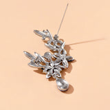 Trendy Flower Brooch Pin for Women Elegant Charm Chest Jewelry Gift