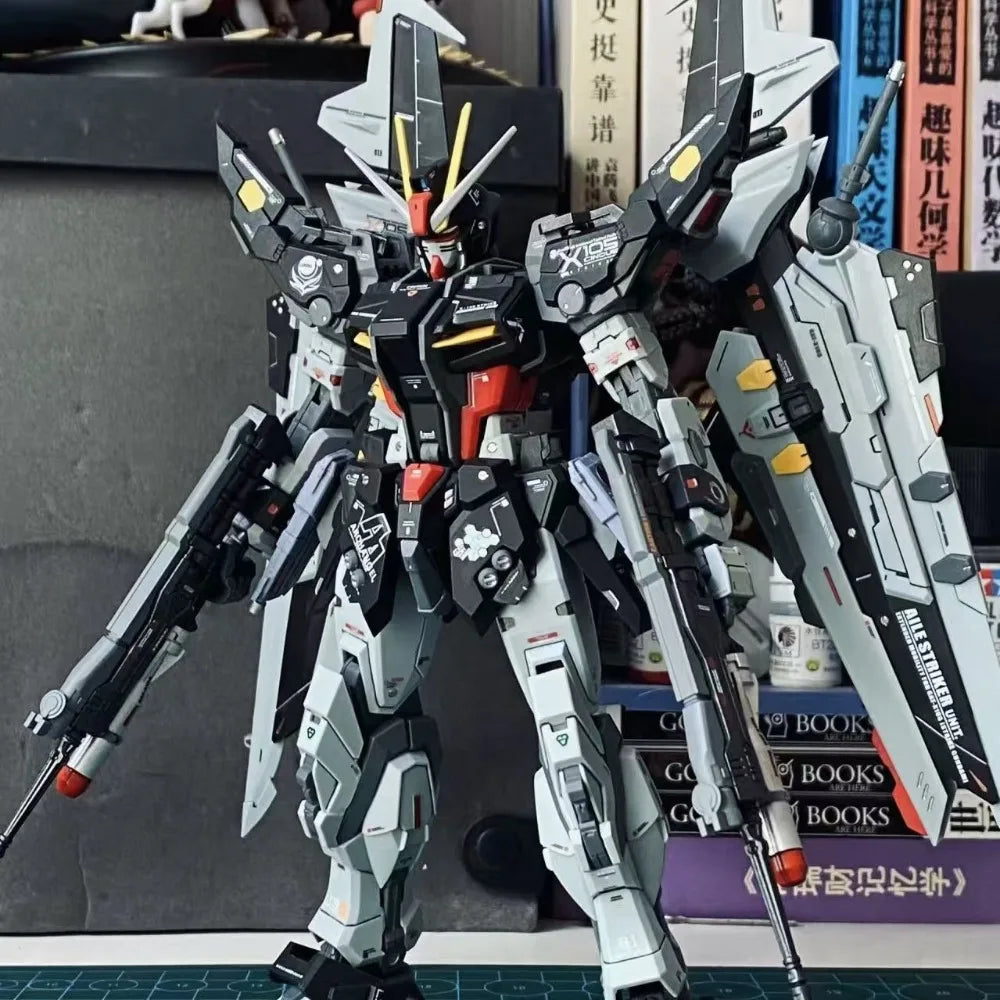 HG 1/144 Strike Noir Mecha Model Kit – Articulated Robot Figure with Wings, Backpack & Weapons