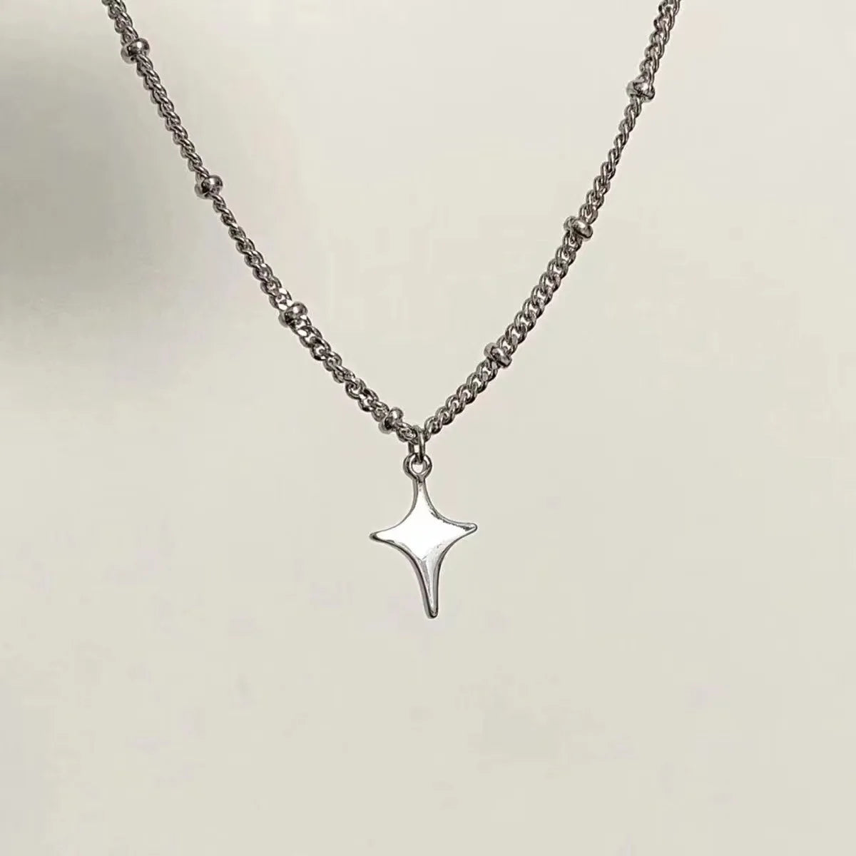Simple Shiny Alloy Necklace Minimalist Everyday Jewelry