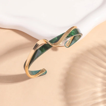 Emerald Resin Bangle Bracelet — Elegant Daily Statement