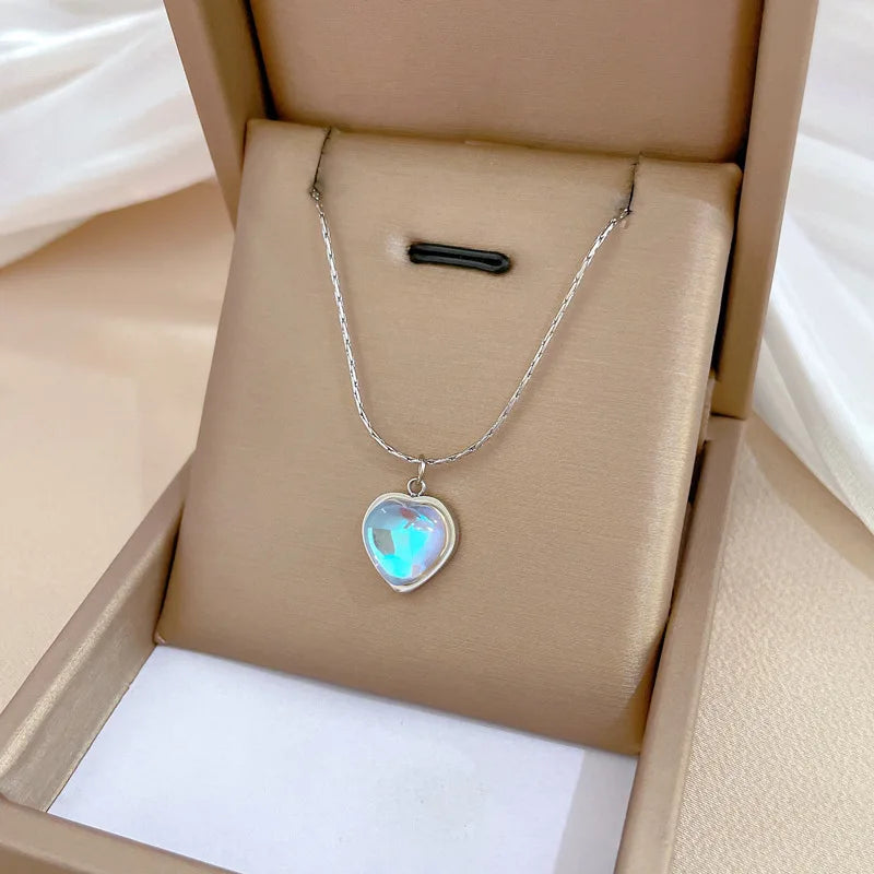 Fashionable and Luxurious Peach Heart Pearl Oyster Necklace, Personalized and Versatile Stainless Steel Clavicle Chain goobingoo