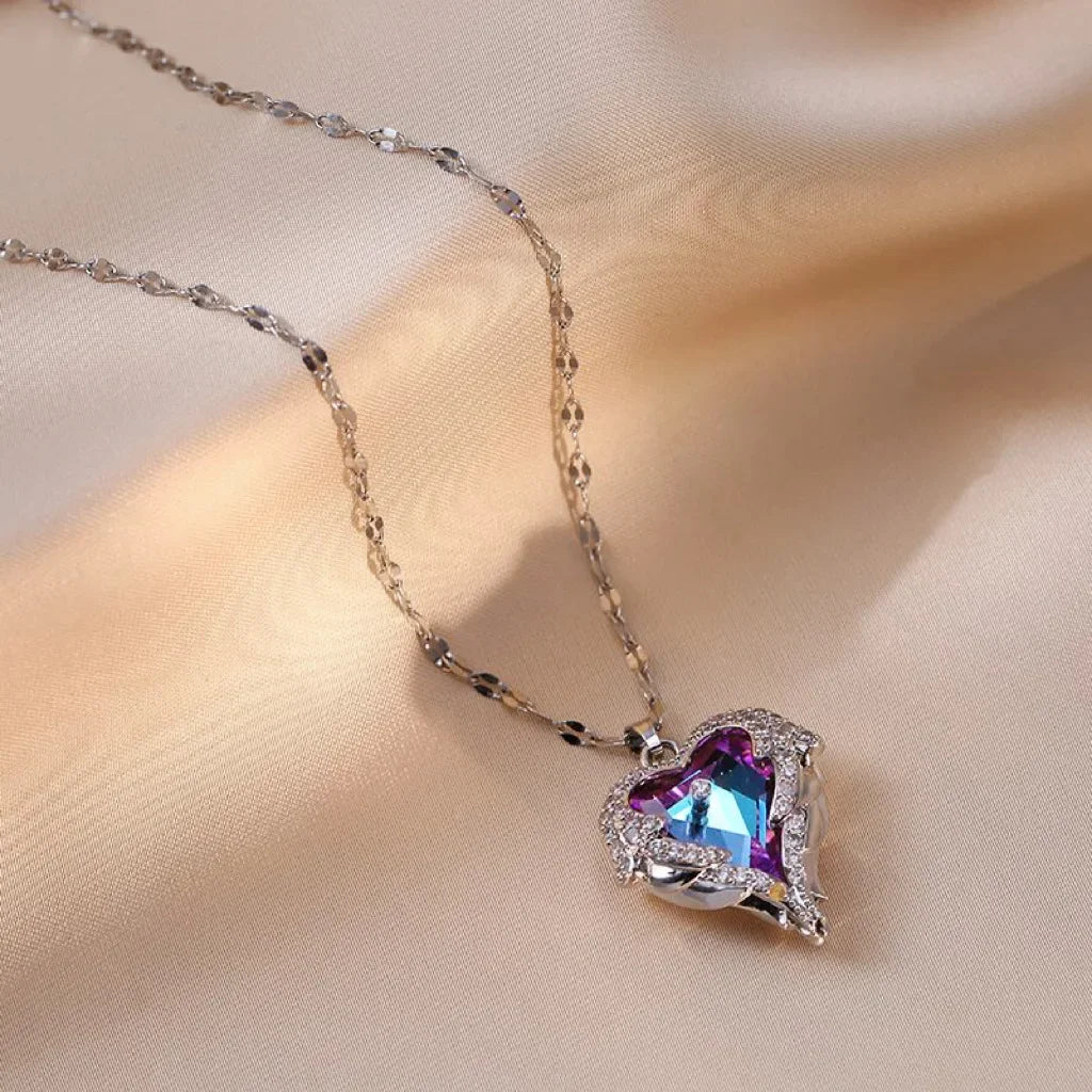 Fashionable and Luxurious Peach Heart Pearl Oyster Necklace, Personalized and Versatile Stainless Steel Clavicle Chain goobingoo